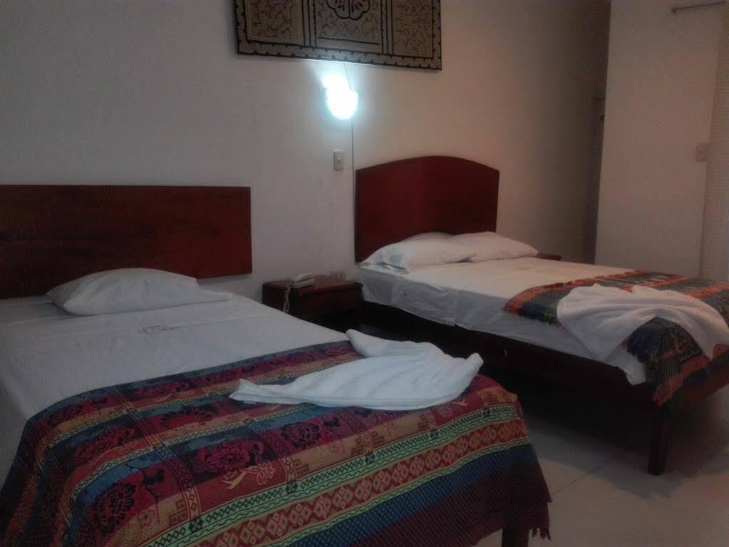Hotel La Casona Iquitos Luaran gambar